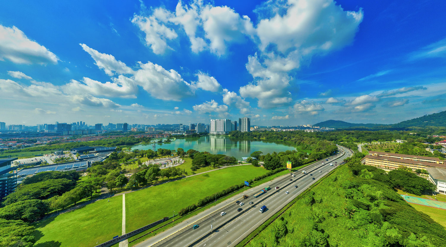 Taman Metropolitan Kepong with lake, greenery and nearby city access