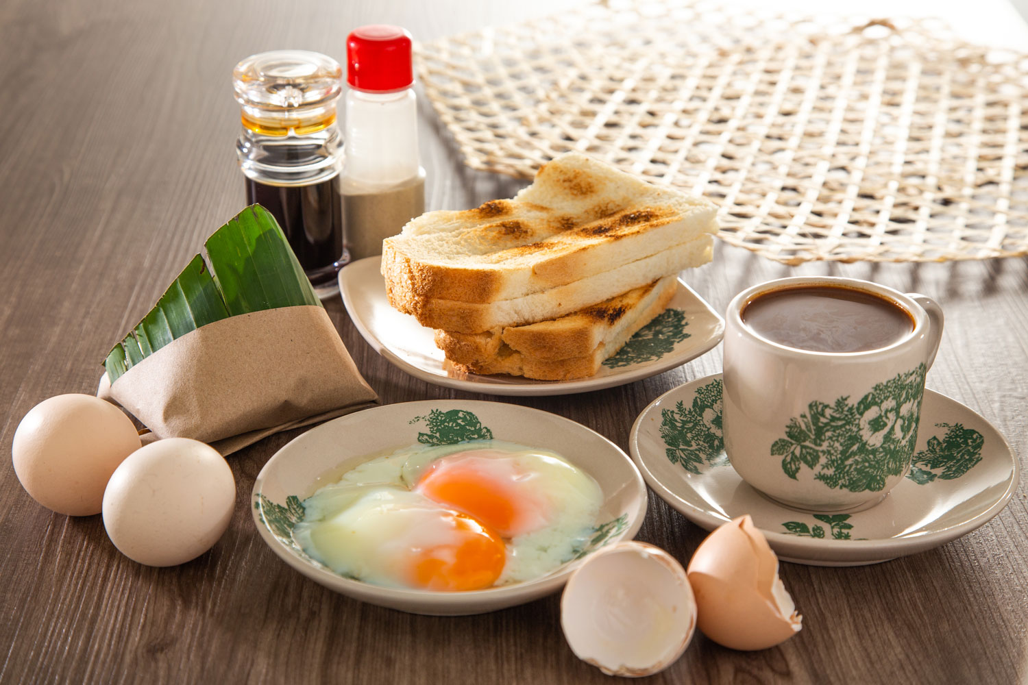 Traditional kopitiam breakfast reflecting Kepong’s everyday food culture